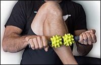 RUMBLE ROLLER Beastie Bar Massage Bar (Green with Stands)