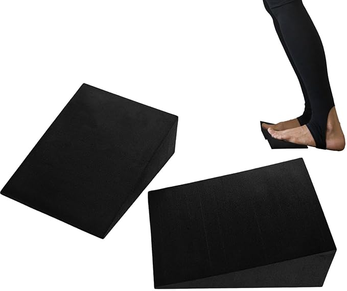 Slant Board for Calf Stretching, Portable Non-Slip Heel Elevated Squat Wedge Lightweight Yoga Foam Wedge Slant Board Trainer Home Workout for Men Women SlantBoard for Squats for Knees Over Toe