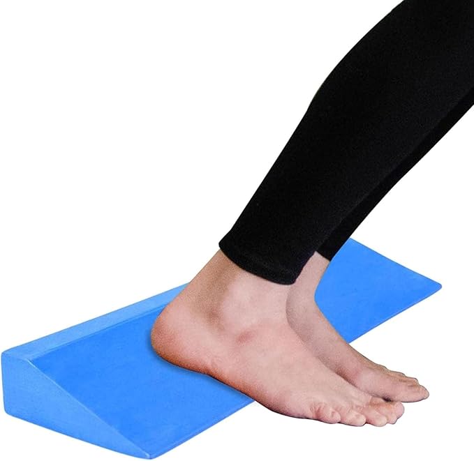 Yoga Squat Wedge Block,Pilates Yoga Wedge Stretch Accessories,Eva Support Inclined Squat Plate Balance Supportive Foam Wedge Block,for Exercise Wrist Strength Fitness Gym(Black)