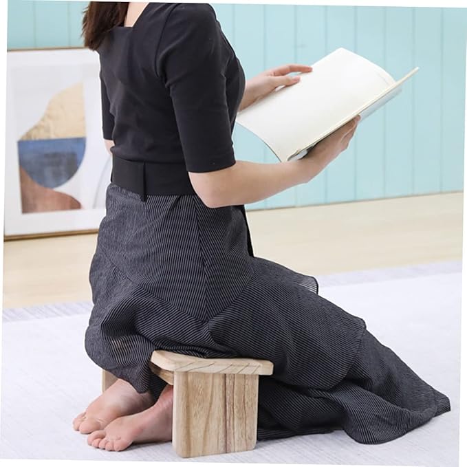 ibasenice Wood Meditation Bench Folding Legs Ergonomic Kneeling Stool for Zen Practice Tea Ceremonies and Household Use Non-Skid Design Portable Wooden Seat