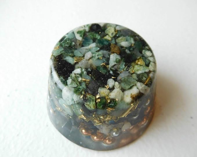 Emerald Orgone Generator Energy Accumulator 528Hz/7.83Hz/Advance Harmonics Many Beautiful Ingredients and Colors! (Emerald)