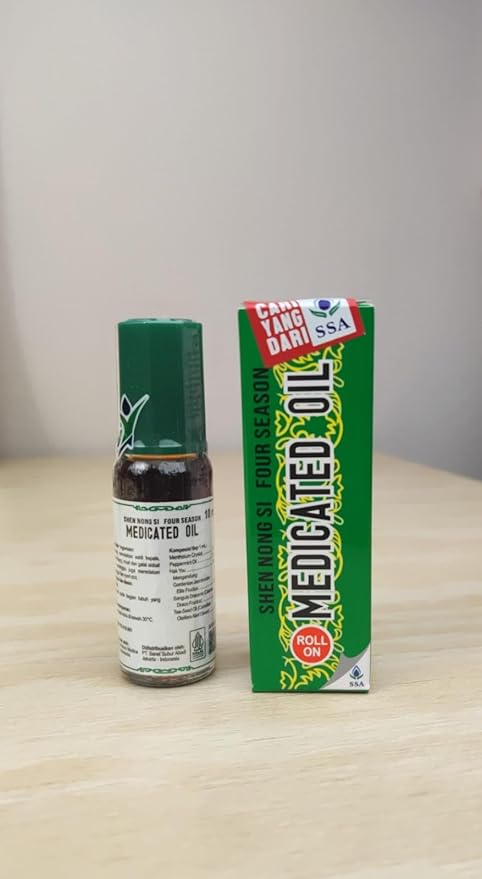 Four Season (Shen Nong Si) Medicated Oil Roll On 10 ml, Traditional Asian Therapeutic Massage Oil, Classic Aroma for Cold/Motion/Breathing/Skin/Stomach/Sore Reliefs