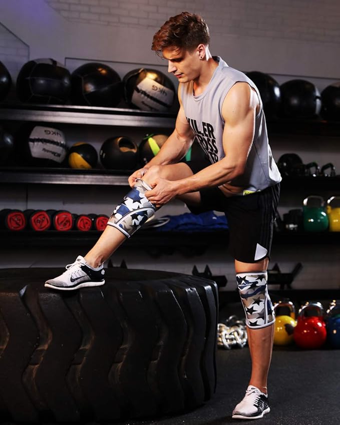 AEOLOS Knee Sleeves (1 Pair)，7mm Compression Knee Braces for Heavy-Lifting,Squats,Gym and Other Sports(XX-Large,Star Camo)