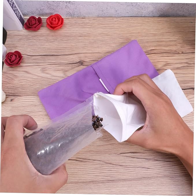 Yoga Eyepillow 1-Pack Lavender Eye Mask for Meditation Relaxation and Sleep Suitable for Men and Women