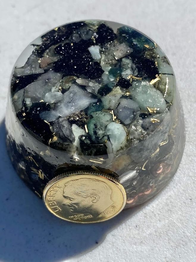 Emerald Orgone Generator Energy Accumulator 528Hz/7.83Hz/Advance Harmonics Many Beautiful Ingredients and Colors! (Emerald)