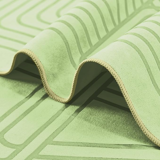 agoy Gecko Warrior - Next-Gen Microfiber Yoga Towel - Double-Sided Silicone Non-Slip Grip – Ideal for Hot Yoga - Ultra Absorbent, Easy to Wash, Travel-Friendly - 30% Recycled Material - Free Wet Bag
