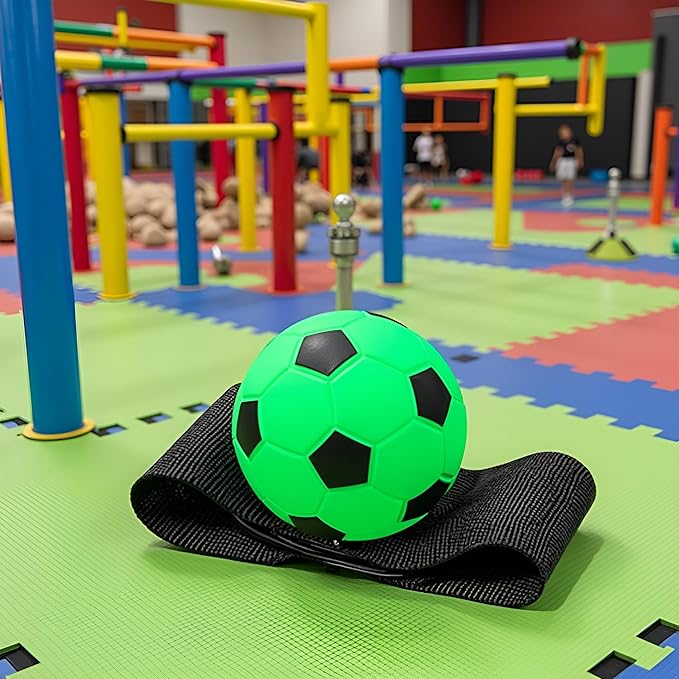 Green Wrist Return Ball Rubber Sport Ball with Wrist Strap and String Rebound Bouncy Balls Wrist Rebound on Elastic String Exercise Play, Sports Reaction Balls