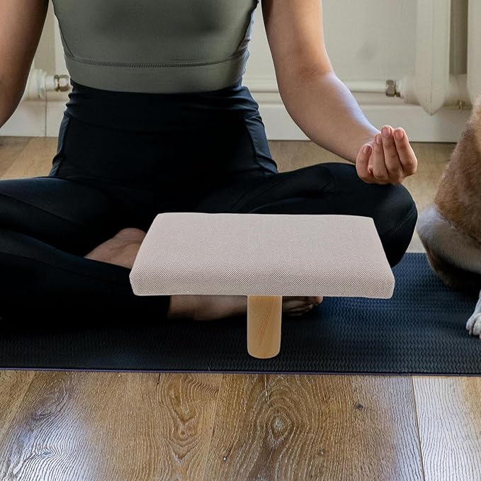SUPVOX Bench Stool with Cushion Portable Prayer Stool Wooden Seat Beige Medium for Adults Over 150cm and Sitting Support