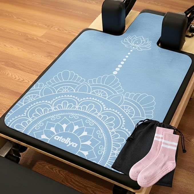 Pilates Reformer Mat Non Slip – Washable Reformer Mat Cover with Grip Socks & Mesh Bag, Sweat Absorbing Pilates Reformer Towel for Studio & Home Use